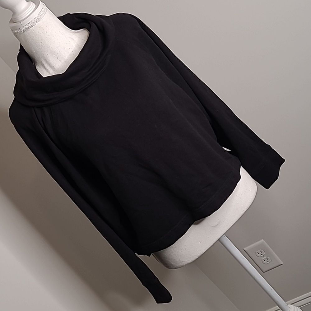 Old Navy  sz M cowlneck  long-sleeved, cropped tunic